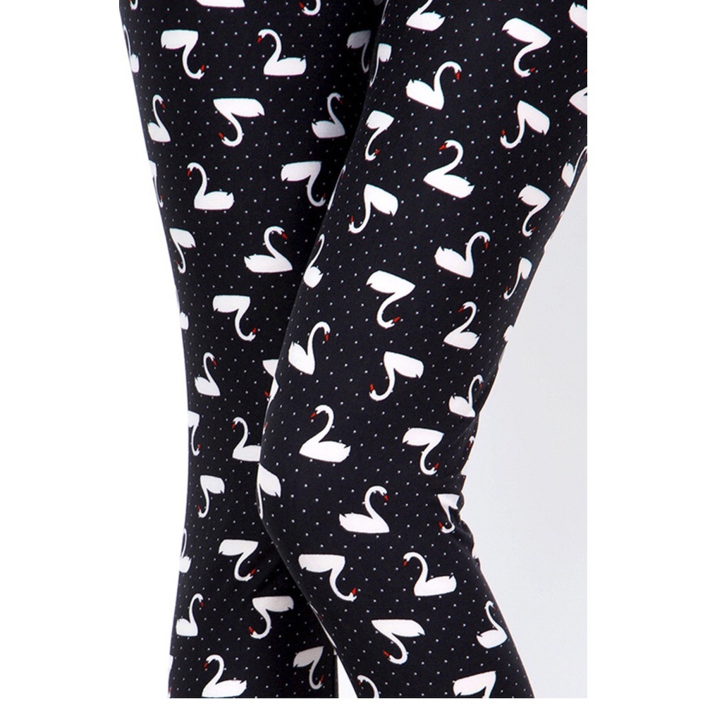 White Swan Soft Black Stretch Leggings NEW - Picture 3 of 5